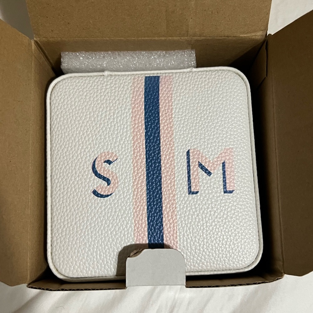 Personalized travel jewelry holder initials SM BRAND NEW NEVER BEEN USED